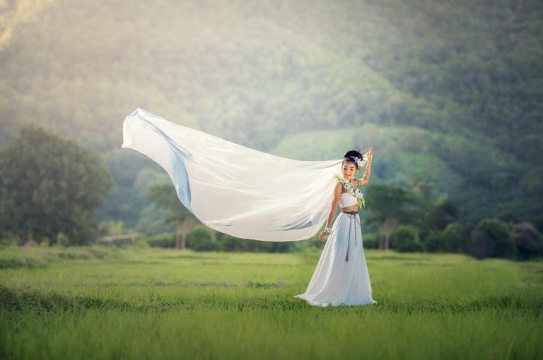 Top Tips for Choosing Your Wedding Dress