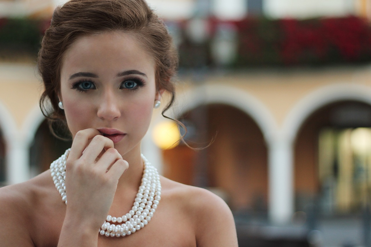 beads necklace