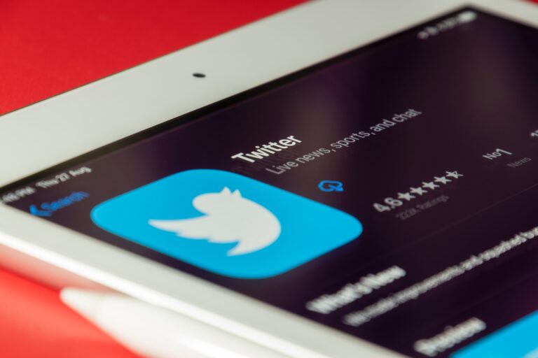 How to Improve Engagement With Audience Insights After You Buy Twitter Followers